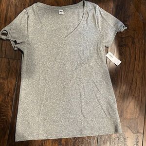 V neck ribbed tee